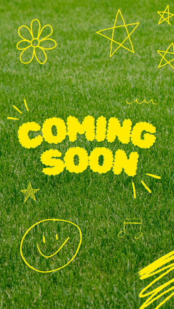 Ảnh nền bãi cỏ với dòng chữ Coming Soon